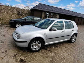 Авто Volkswagen Golf 2003 № 8792336