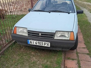 Авто ВАЗ 2109 1993 № 8792348