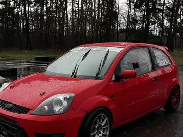 Авто Ford Fiesta 2006 № 8792373