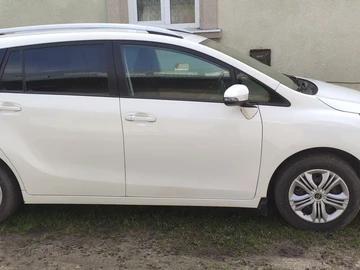 Авто Toyota Verso 2013 № 8792419
