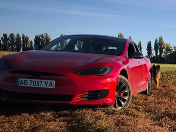 Авто Tesla Model S 2018 № 8792531