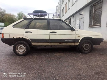 Авто ВАЗ 2109 1996 № 8792590