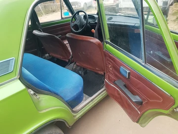 Авто ВАЗ 2113 1983 № 8792642