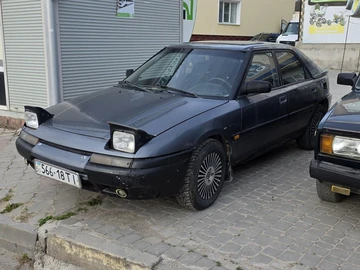 Авто Mazda 323 1993 № 8792791