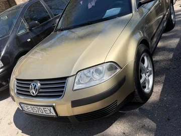 Авто Volkswagen Passat Sedan 2002 № 8792811