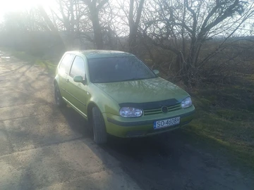 Авто Volkswagen Golf 1999 № 8792995