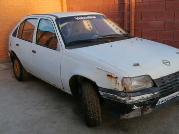 Авто Opel Kadett 1986 № 8793001