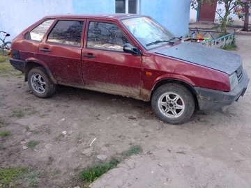 Авто ВАЗ 2109 1992 № 8793059