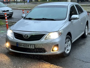 Авто Toyota Corolla 2012 № 8793493