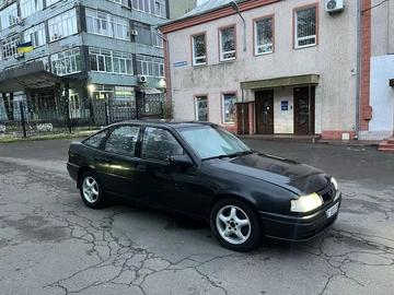 Авто Opel Vectra 1995 № 8793495
