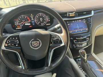 Авто Cadillac Xts 2013 № 8793580