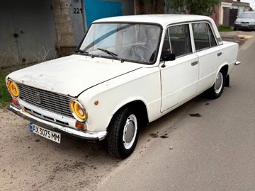 Авто ВАЗ 2101 1982 № 8793685
