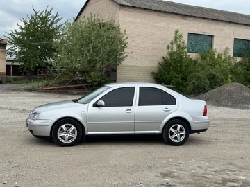 Авто Volkswagen Bora 2001 № 8793733