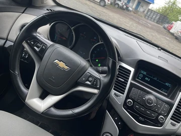 Авто Chevrolet Cruze 2010 № 8793799
