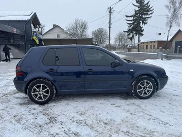 Авто Volkswagen Golf 2001 № 8793900