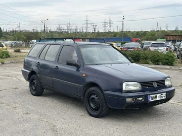 Авто Volkswagen Golf 1999 № 8794097