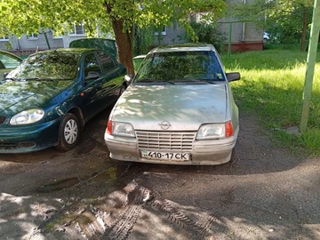 Авто Opel Kadett 1988 № 8794167