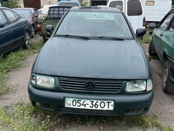 Авто Volkswagen Polo 1997 № 8794315