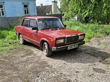 Авто ВАЗ 2107 1992 № 8794383