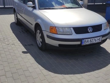 Авто Volkswagen Passat Sedan 2000 № 8794775