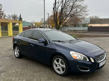 Авто Volvo S60 2013 № 8794859