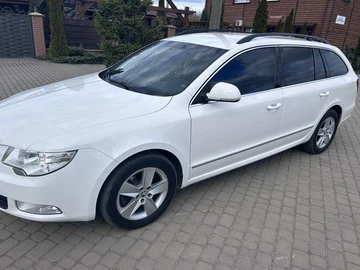 Авто Skoda Superb 2010 № 8795016