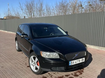 Авто Volvo V50 2005 № 8795039