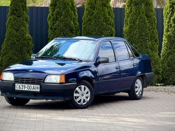 Авто Opel Kadett 1987 № 8795046
