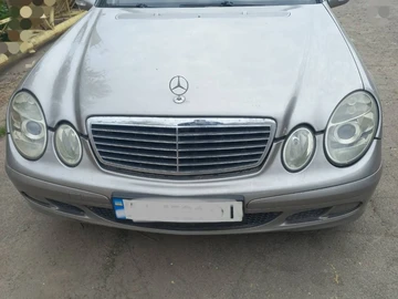 Авто Mercedes 220 2004 № 8795217