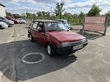 Авто ВАЗ 2109 1987 № 8795221