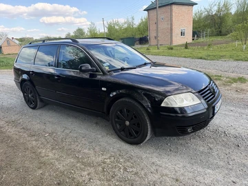 Авто Volkswagen Passat Variant 2002 № 8795276