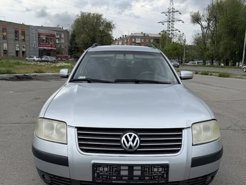 Авто Volkswagen Passat Sedan 2003 № 8795303