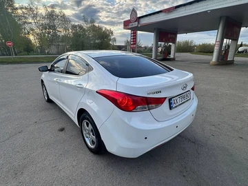 Авто Hyundai Elantra 2013 № 8795418
