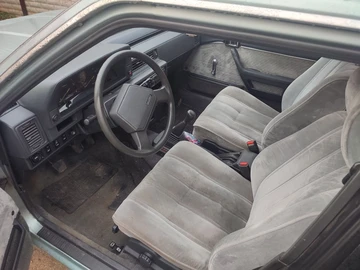 Авто Toyota Camry 1985 № 8795459