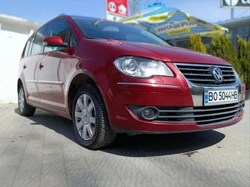 Авто Volkswagen Touran 2007 № 8795512