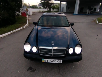 Авто Mercedes 220 1998 № 8795664
