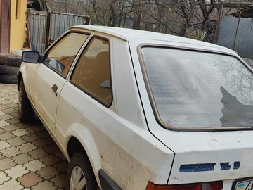 Авто Ford Escort 1985 № 8795695