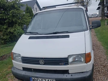 Авто Volkswagen Transporter 2000 № 8795893