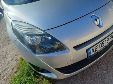 Авто Renault Grand Scenic 2011 № 8795904