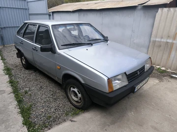 Авто ВАЗ 2109 2005 № 8796174