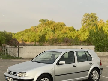 Авто Volkswagen Golf 2002 № 8796191