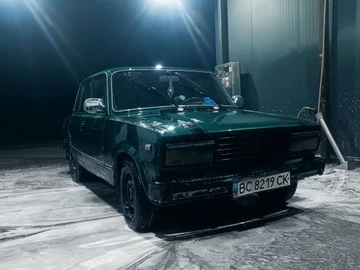 Авто ВАЗ 2105 1986 № 8796203
