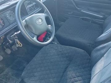 Авто ВАЗ 2107 1992 № 8796334