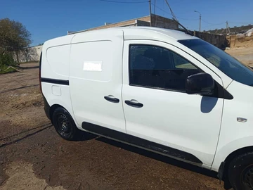 Авто Renault Express 2022 № 8796379