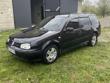Авто Volkswagen Golf 2001 № 8796783