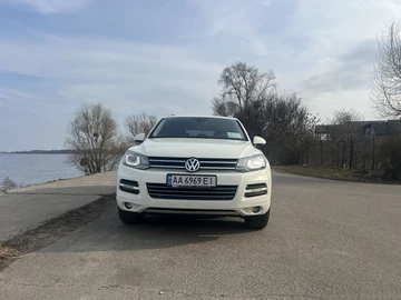 Авто Volkswagen Touareg 2011 № 8796946
