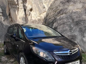 Авто Opel Zafira 2013 № 8797025