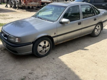 Авто Opel Vectra 1992 № 8797120
