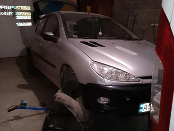 Авто Peugeot 206 2004 № 8797453