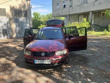 Авто Volkswagen Passat Variant 1998 № 8797567